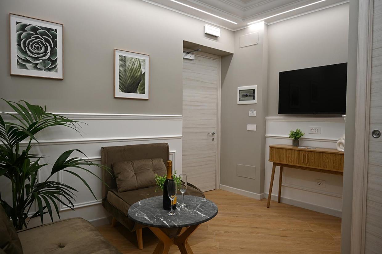 Mom Apartment Rooms&Suites Tivoli Exterior foto